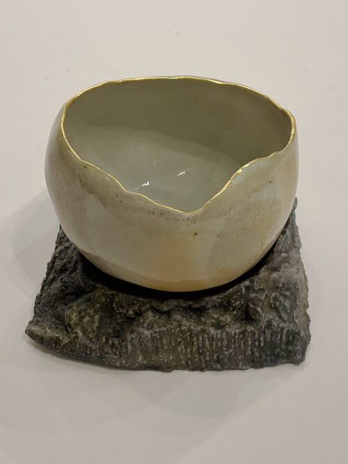 Robin Hominiuk, Eggshell Bowl with Stand