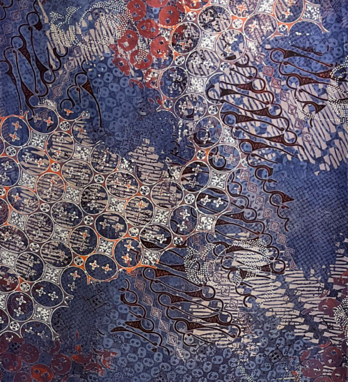 Isnia, wall hanging, gray-blue batik detail