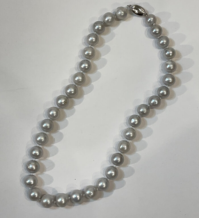 Chapin-Cao, silver grey pearl necklace large