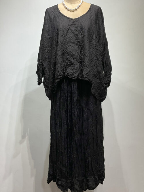 Carol Lee Shanks, Crushed silk Habutai skirt, layered with waist length tunic, black