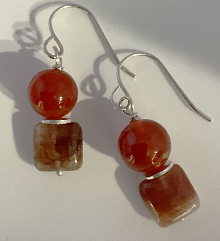 Christine Sundt, Amis earrings