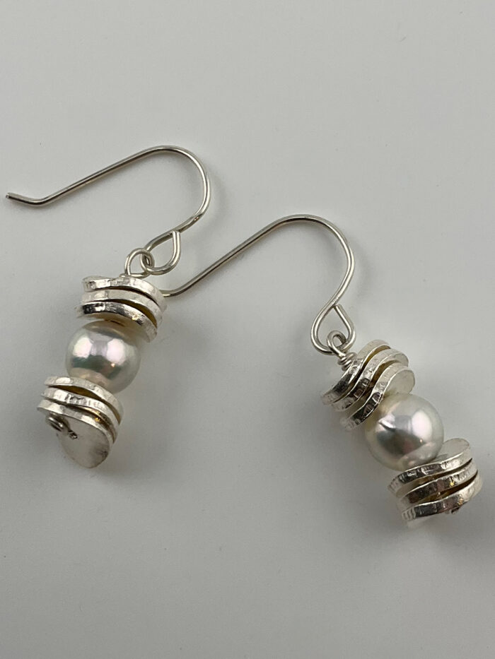 Christine Sundt, Thirds earrings